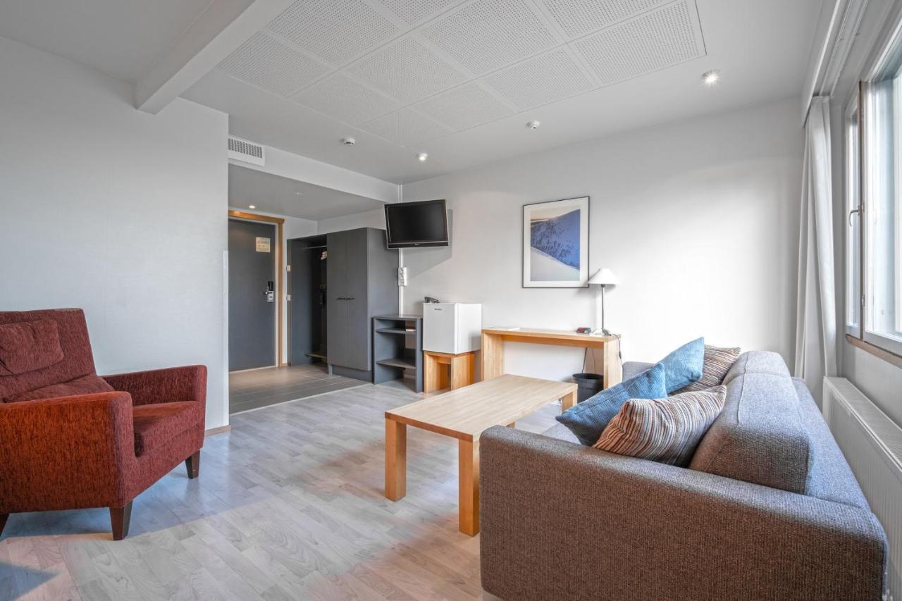 Ski-Inn Hotel Pyhaetunturi Εξωτερικό φωτογραφία